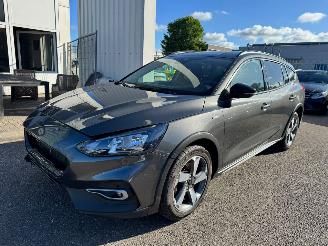 Unfallwagen Ford Focus Wagon 1.0 AUTOMAAT EcoBoost Titanium Business 2019/7