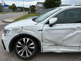 Volkswagen Tiguan 1.5 AUTOMAAT TSI ACT Highline Business R picture 3