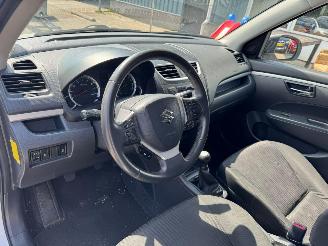 Suzuki Swift 1.2 Exclusive EASSS picture 10