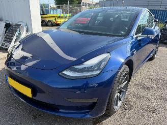 Auto incidentate Tesla Model 3 Long Range AWD 75 kWh 2019/12