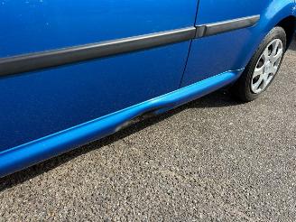 Peugeot 107 1.0-12V XS picture 8