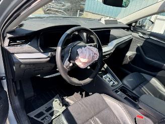 Skoda Octavia Combi 2.0 AUTOMAAT TDI picture 14
