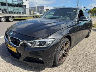 Voiture accidenté BMW 3-serie 330e AUTOMAAT 2016/8