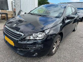 krockskadad bil auto Peugeot 308 SW 2.0 BlueHDI Blue Lease Executive 2015/2
