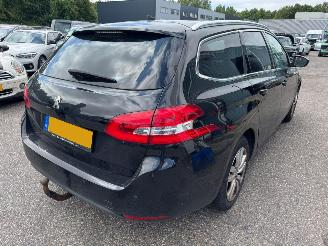 Peugeot 308 SW 2.0 BlueHDI Blue Lease Executive picture 5