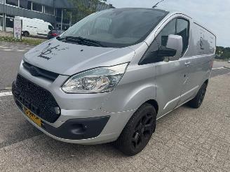 krockskadad bil bedrijf Ford Transit Custom 270 2.2 TDCI L1H1 Limited 2015/12
