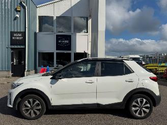 Kia Stonic 1.0 T-GDi MHEV DynamicPlusLine picture 3