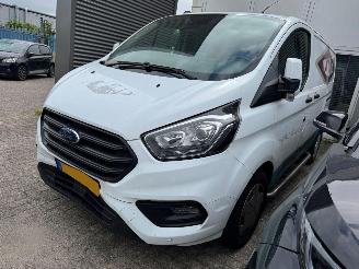 krockskadad bil bedrijf Ford Transit Custom 340 2.0 TDCI L1H1 Trend 2020/1