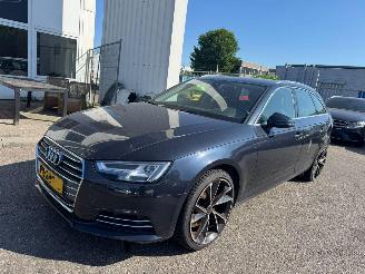 Vaurioauto  passenger cars Audi A4 Avant Avant 1.4 TFSI Lease Edition 2017/10