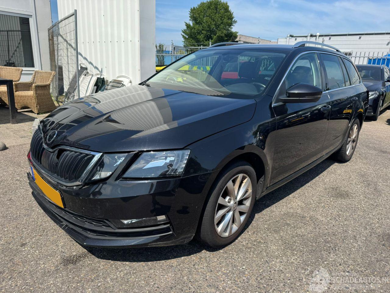 Skoda Octavia 1.6 AUTOMAAT TDI Greentech Clever Edition
