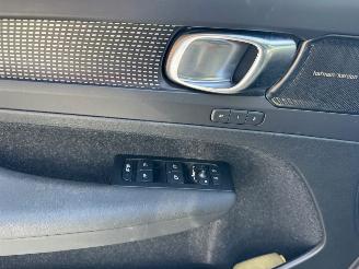 Volvo XC40 Recharge P8 AWD R-Design picture 20