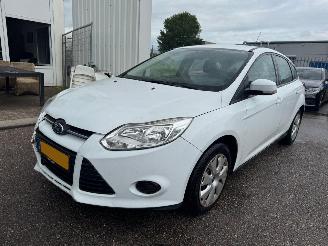 Avarii autoturisme Ford Focus 1.0 EcoBoost Trend 2012/4