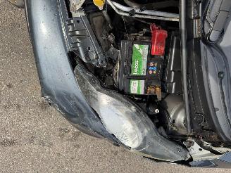 Peugeot 107 1.0-12V Urban Move picture 8