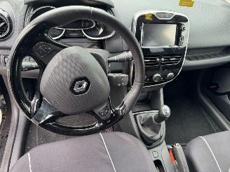 Renault Clio 0.9 TCe Expression picture 8