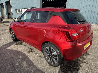 damaged passenger cars Suzuki Swift 1.2 Stijl Smart Hybrid 2018/9