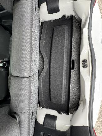 Volkswagen Up! 1.0 high up! BlueMotion picture 13