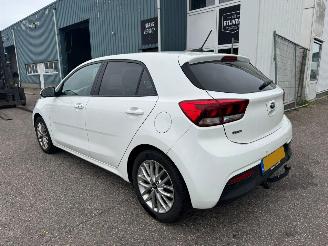Kia Rio 1.0 TGDI First Edition picture 3
