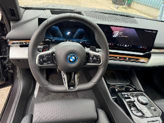 BMW 5-serie Touring 530e xDrive picture 16