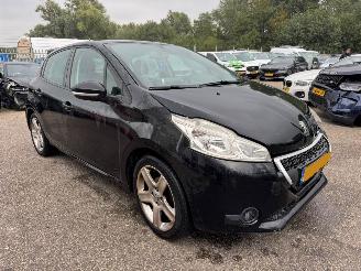 Peugeot 208 1.0 VTi Access picture 6