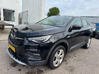 Avarii autoturisme Opel Grandland X 1.2 AUTOMAAT Turbo Innovation 2020/11