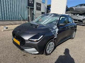 skadebil auto Suzuki Swift 1.2 Comfort Smart Hybrid 2025/5
