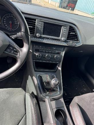 Seat Leon ST 2.0 TDI FR Dynamic picture 10