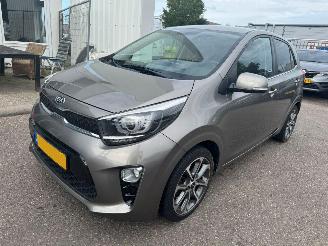damaged passenger cars Kia Picanto 1.0 CVVT Design Edition 2019/7