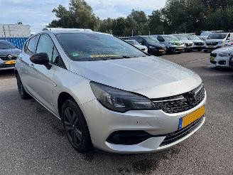 Opel Astra 1.2 Design & Tech picture 6