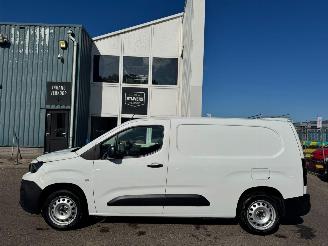 Peugeot Partner 1.5 BlueHDI Premium Long picture 2