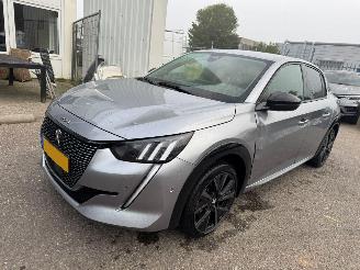 Voiture accidenté Peugeot e-208 EV GT 350 50 kWh 2023/5