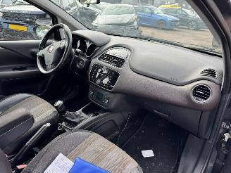 Fiat Punto Evo 1.4-16V Multiair Emotion picture 10