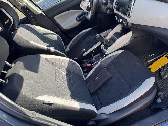 Nissan Micra 1.0 IG-T N- Design picture 14