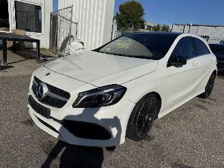 škoda osobní automobily Mercedes  200 AMBITION AUTOMAAT 2015/12