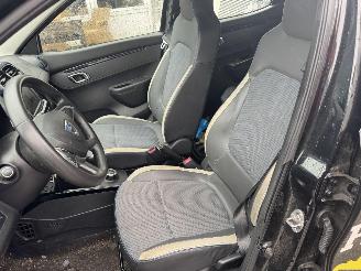 Dacia Spring Comfort Plus (orange Pack) 27 kWh picture 13