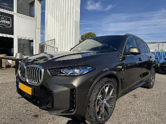 Unfallwagen BMW X5 Xdrive50e Launch Edition 2023/9
