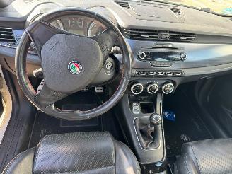 Alfa Romeo Giulietta Giulietta 1.4 T Distinctive picture 10