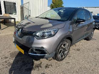 Vaurioauto  passenger cars Renault Captur 0.9 TCe Dynamique 2015/6