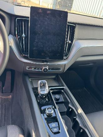 Volvo Xc-60 2.0 T6 Plug-in hybrid AWD Ultra Black Edition picture 13