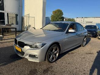 BMW 3-serie 320i Edition M Sport Shadow High Executive picture 2