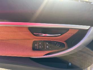 BMW 3-serie 320i Edition M Sport Shadow High Executive picture 16