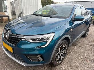 uszkodzony samochody osobowe Renault Arkana 1.6 E-Tech hybrid 145 techno 2023/3