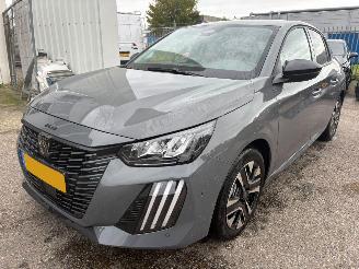 skadebil auto Peugeot 208 1.2 Turbo 100 Allure 2026/6