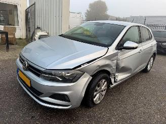 Vaurioauto  passenger cars Volkswagen Polo 1.0 AUTOMAAT TSI Comfortline Business 2018/5