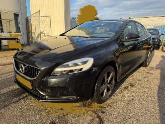 Voiture accidenté Volvo V-40 2.0 T3 Nordic+ 2017/11