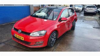 Vrakbiler auto Volkswagen Golf Golf VII (AUA), Hatchback, 2012 / 2021 1.2 TSI 16V 2015/1