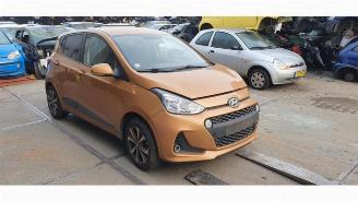 Vrakbiler auto Hyundai I-10 i10 (B5), Hatchback, 2013 / 2019 1.0 12V 2017/9