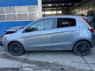 Vrakbiler auto Mitsubishi Space-star Space Star (A0), Hatchback, 2012 1.2 12V 2021/2