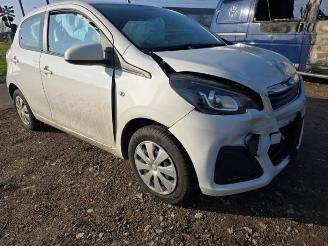 Peugeot 108 108, Hatchback, 2014 1.0 12V VVT-i picture 8