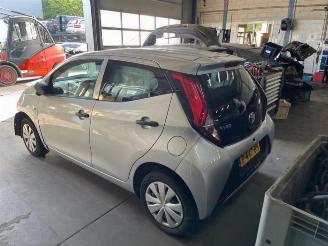 Vrakbiler auto Toyota Aygo Aygo (B40), Hatchback, 2014 1.0 12V VVT-i 2022/1