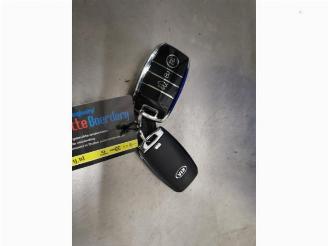 Kia Cee d Cee'd (JDB5), Hatchback 5-drs, 2012 / 2018 1.0i T-GDi 12V 120 picture 1